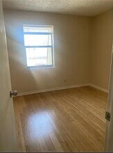 5958 NW 24th Ct in Sunrise, FL - Building Photo - Building Photo