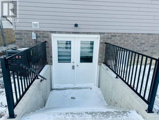 property at 383 Mulberry Ln