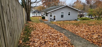 1224 Woodlawn Dr in New Castle, IN - Building Photo - Building Photo