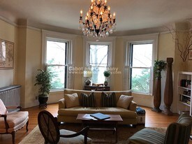 290 Commonwealth Ave in Boston, MA - Building Photo