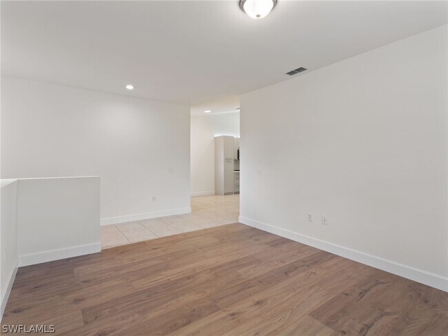 property at 445 Robin Hood Cir