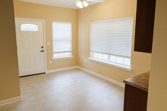 5428 Gold Leaf Ln in Memphis, TN - Building Photo - Building Photo