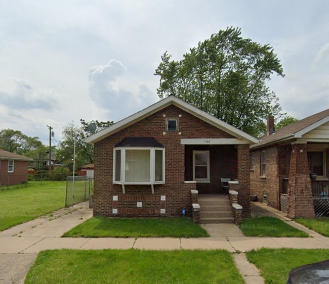 property at 1364 Roosevelt St