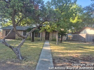 205 Maple Dr in Schertz, TX - Building Photo - Building Photo