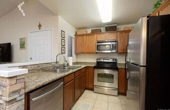 12190 Cuyamaca College Dr E in El Cajon, CA - Building Photo - Building Photo