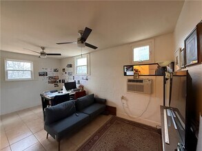 101 S W Ave in Fayetteville, AR - Building Photo - Building Photo