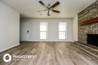 124 Russell Cir in Mcdonough, GA - Building Photo - Building Photo