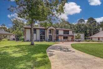 22 Winged Foot Dr in Conroe, TX - Building Photo - Building Photo
