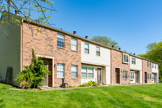 Dublin Commons in Columbus, OH - Building Photo - Building Photo