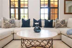 9159 Delano St in Naples, FL - Building Photo