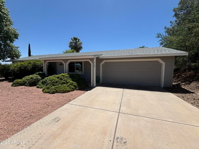 719 Desert Jewel Dr in Cottonwood, AZ - Foto de edificio - Building Photo