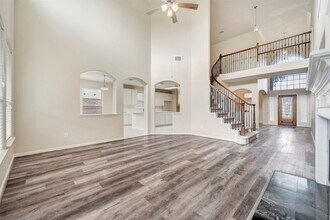 8215 Still Oak Ln in Cypress, TX - Building Photo - Building Photo