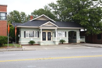 2620 Main St in Columbia, SC - Building Photo - Building Photo
