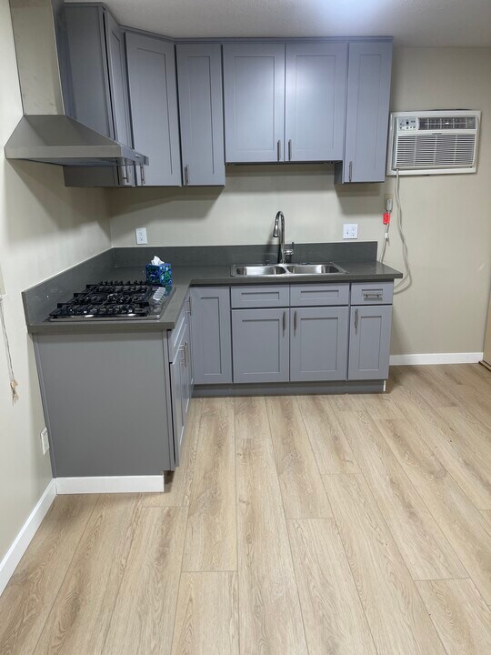 1309 N Linwood Ave in Santa Ana, CA - Building Photo