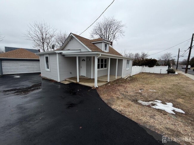 property at 37 Quaid St