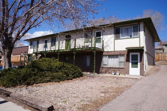 property at 1050 Westmoreland Rd