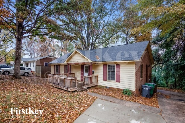 4901 Delivau Dr in Charlotte, NC - Building Photo - Building Photo