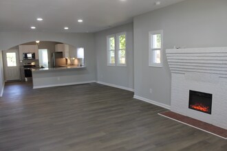 321 Hollywood Ave in Hampton, VA - Building Photo - Building Photo