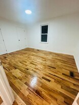 118 County Rd in Cliffwood, NJ - Building Photo