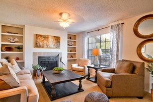 Tampa Woods in Tampa, FL - Building Photo