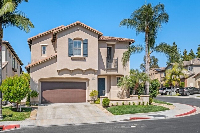 2582 Tea Leaf Ln in Tustin, CA - Foto de edificio - Building Photo