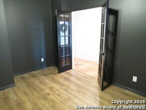 137 Conway Castle Dr in New Braunfels, TX - Building Photo - Building Photo