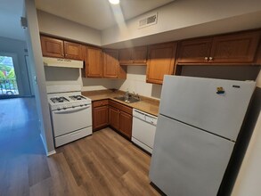 7758 Rockwell Ave in Philadelphia, PA - Building Photo - Building Photo