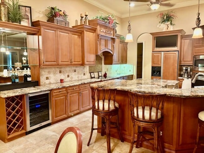 423 Swiss Ct in Marco Island, FL - Building Photo - Building Photo