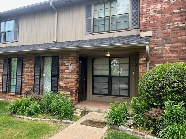 6500 N Grand Blvd in Oklahoma City, OK - Building Photo - Building Photo