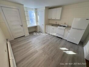 200 Center St, Unit 4 in Old Town, ME - Building Photo - Building Photo