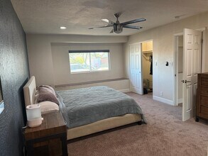 8518 E Mariposa Dr in Scottsdale, AZ - Foto de edificio - Building Photo