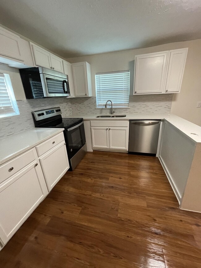 108 Shaw St in Tom Bean, TX - Building Photo - Building Photo