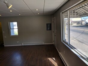 1172 Wyoming Ave in Exeter, PA - Foto de edificio - Building Photo