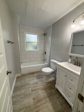 2199 E 74th St in Cleveland, OH - Building Photo - Building Photo