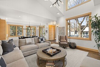 204 N Monarch St in Aspen, CO - Building Photo - Building Photo