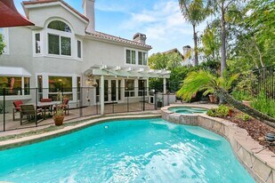 6 Trapani in Laguna Niguel, CA - Building Photo