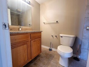 3515 W Armitage Ave, Unit 4 in Chicago, IL - Building Photo - Building Photo
