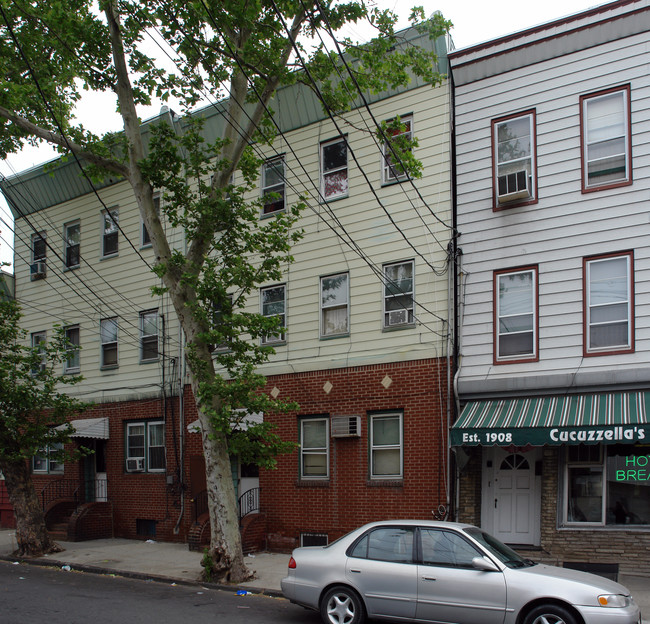 194 Jefferson St in Newark, NJ - Foto de edificio - Building Photo