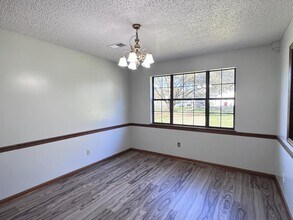 111 Rainbow Ave in Warner Robins, GA - Foto de edificio - Building Photo