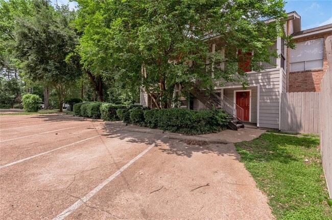 property at 2404 Sycamore Ave