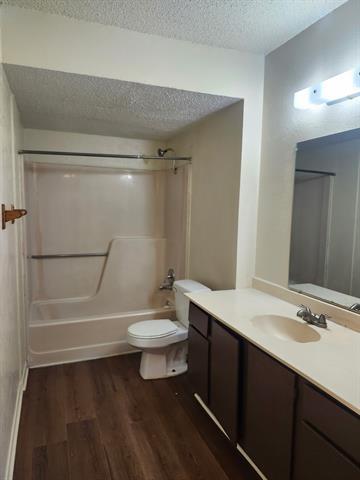 2507 Stella St in Denton, TX - Building Photo - Building Photo