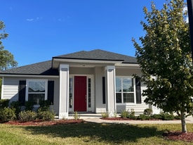 92041 Woodlawn Dr in Fernandina Beach, FL - Building Photo
