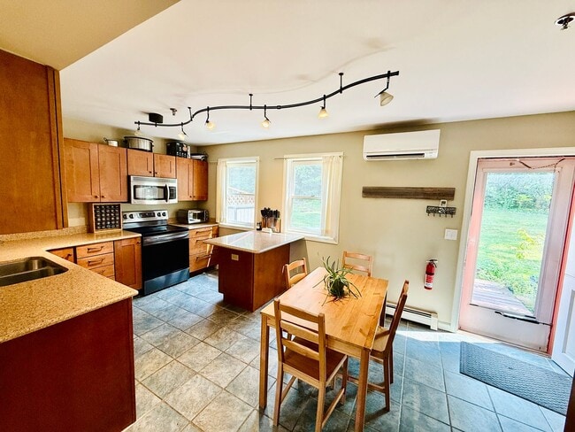308 S Winooski Ave in Burlington, VT - Building Photo - Building Photo