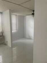 2701 Riverside Dr in Coral Springs, FL - Building Photo - Building Photo