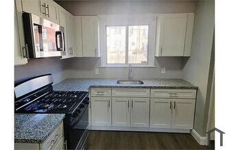 700 E Cold Spring Ln in Baltimore, MD - Building Photo - Building Photo