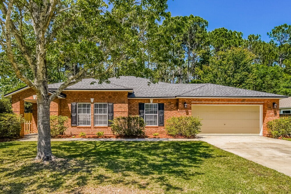7068 Beekman Lake Dr in Jacksonville, FL - Building Photo