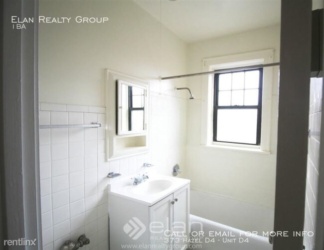 373 Hazel Ave-Unit -Unit D4 in Glencoe, IL - Foto de edificio - Building Photo