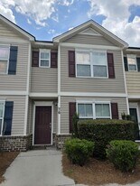 76 Winter Lake Cir in Savannah, GA - Building Photo