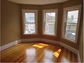 15 Atherton St, Unit #1 in Somerville, MA - Building Photo - Building Photo