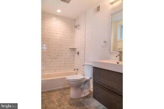320 Cecil B. Moore Ave in Philadelphia, PA - Building Photo - Building Photo